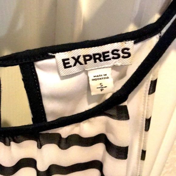Express Black and White Stripe Top - Picture 3 of 5